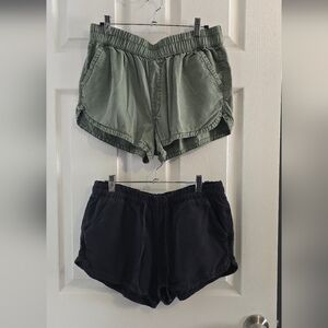 American Eagle Shorts Bundle Of 2